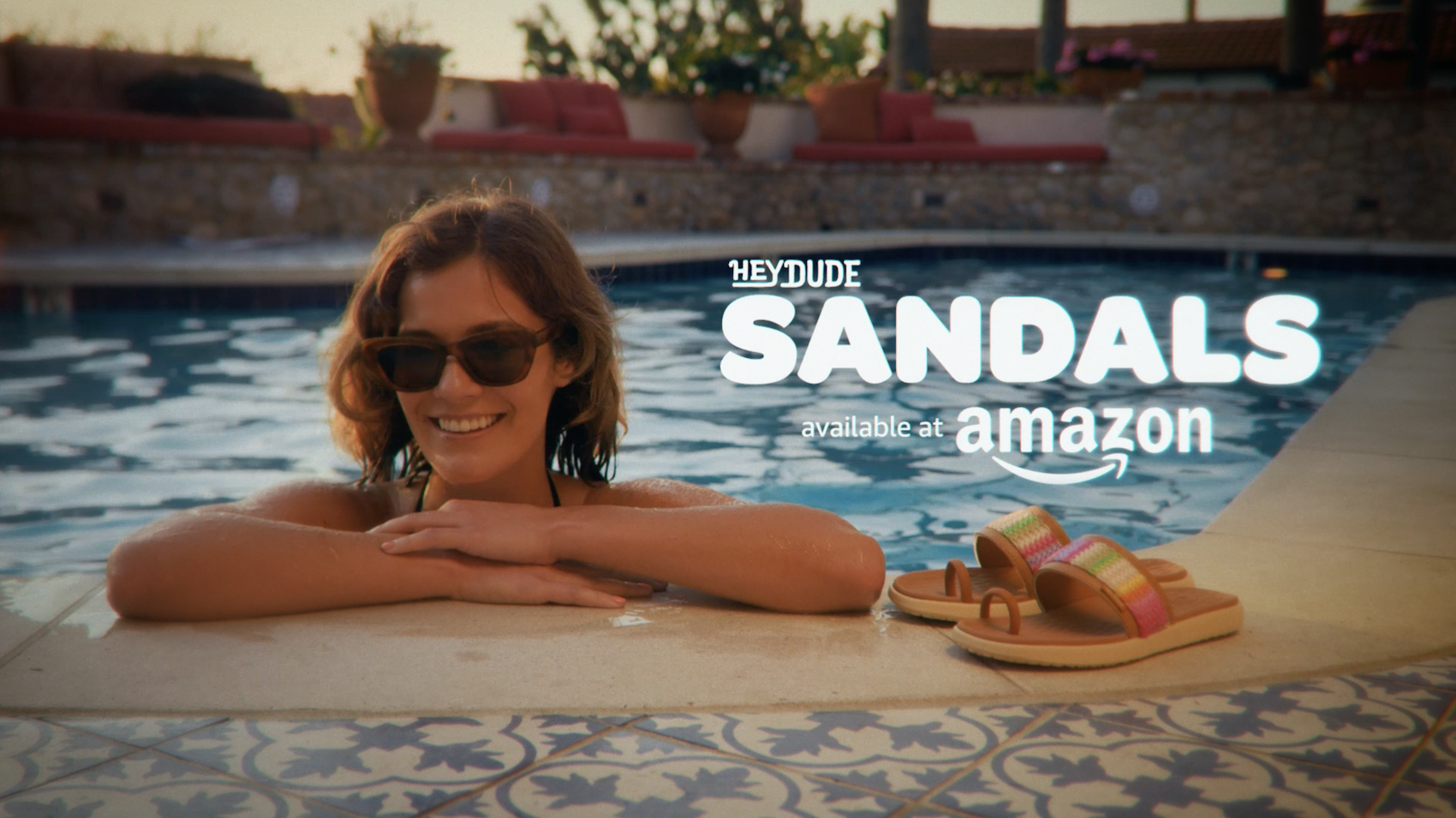 Amazon.com | HEYDUDE Womens Delray Buckle Classic Sandal, Black